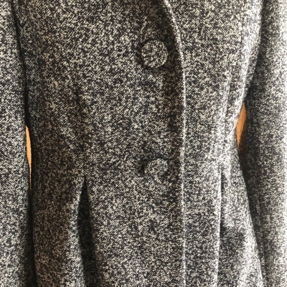 Agnes B. Paris Women’s Wool Blend Tweed Coat With Floral Accent  Cuffs Size 38 - Picture 5 of 10